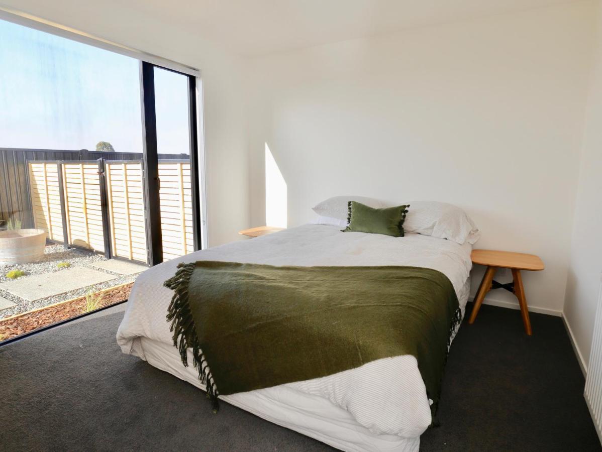 Lake House - Te Anau Holiday Home エクステリア 写真