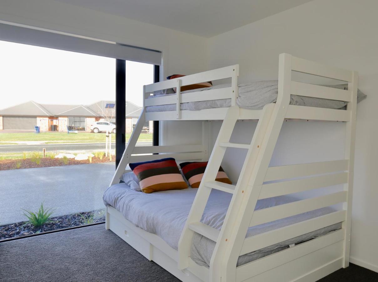 Lake House - Te Anau Holiday Home エクステリア 写真